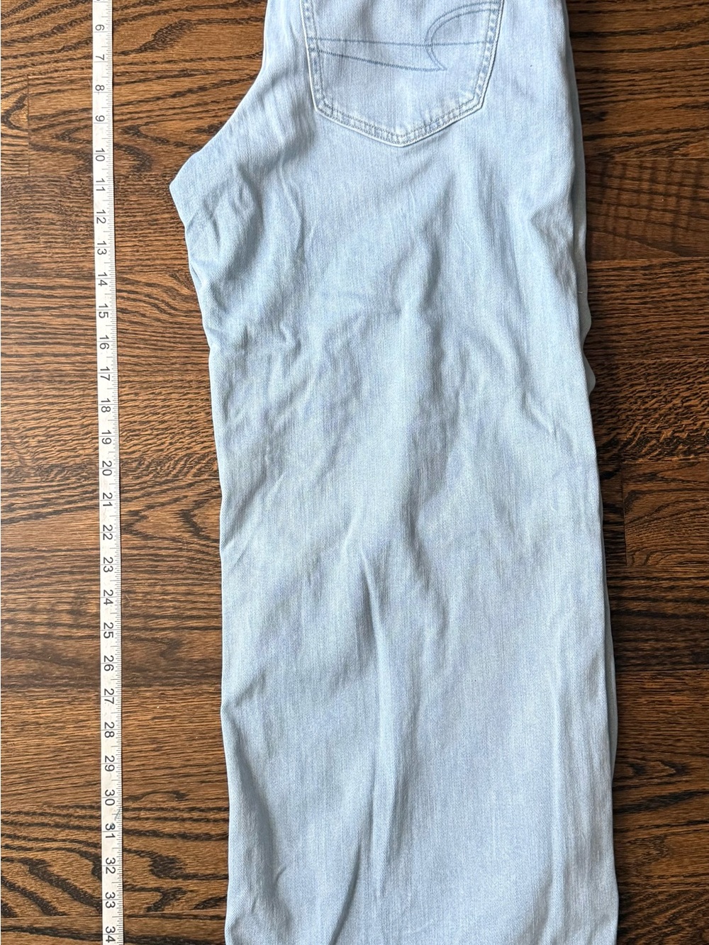 Women's American Eagle Outfitters Light Blue Distressed Relaxed Jeans - Picture 5 of 5
